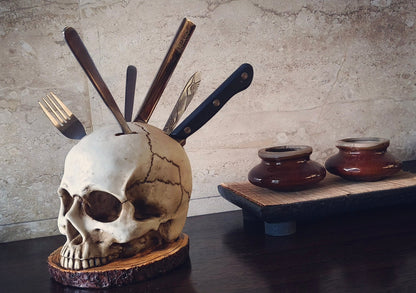 DarkSlice - Gothic Skull Knife Stand