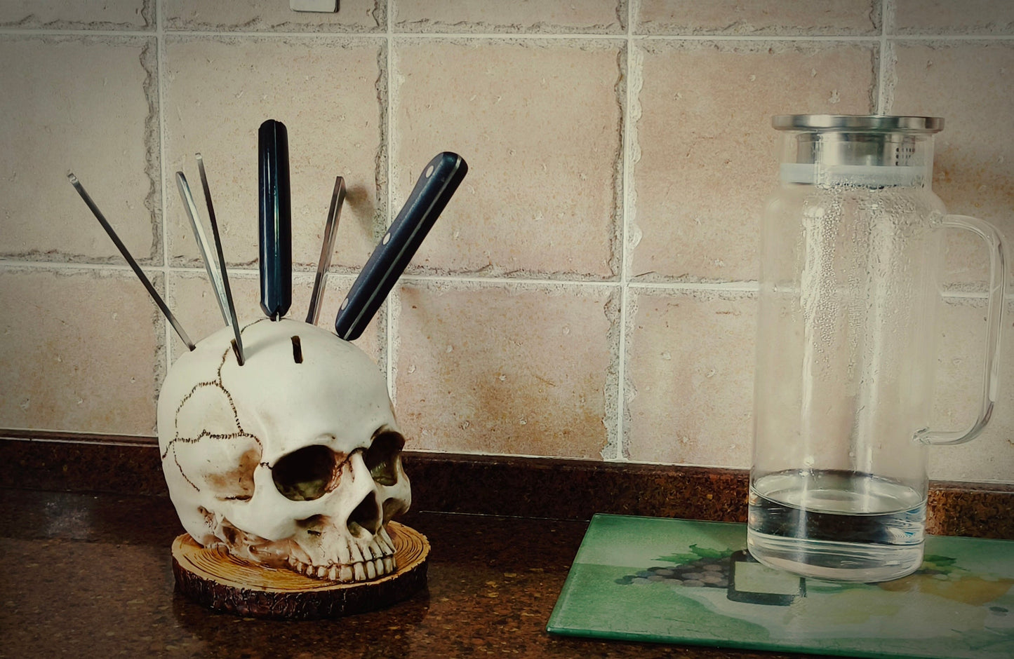 DarkSlice - Gothic Skull Knife Stand